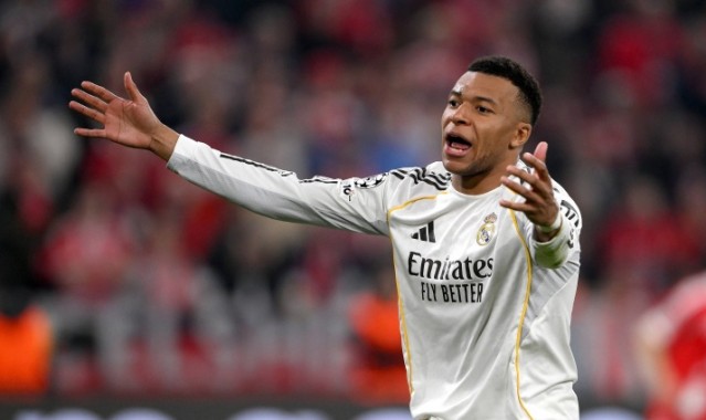 开云-记者：姆巴佩伤势初步诊断为左腿腘绳肌超负荷